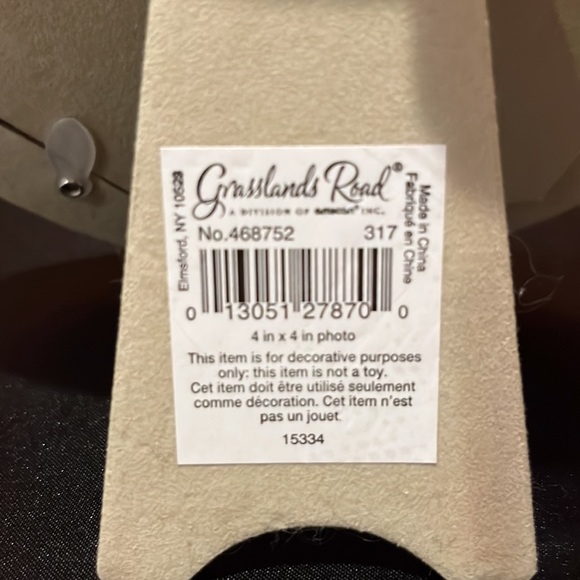 Grasslands Road Picture Frame - Engagement - Picture 5 of 6